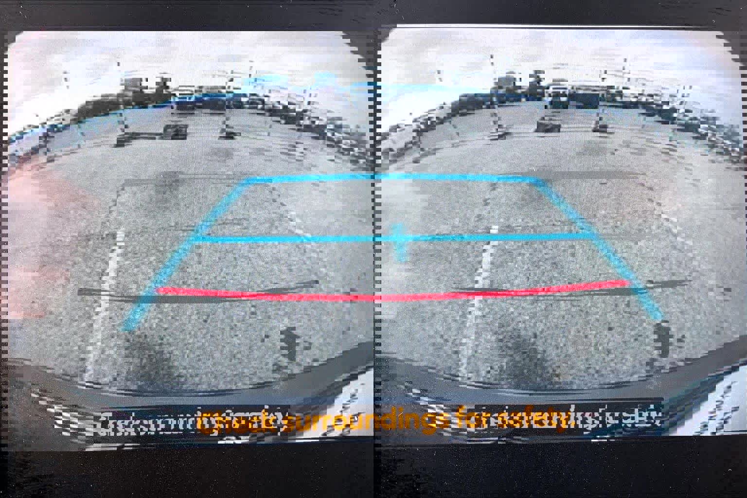 Used 2023 Toyota Highlander LE image 25