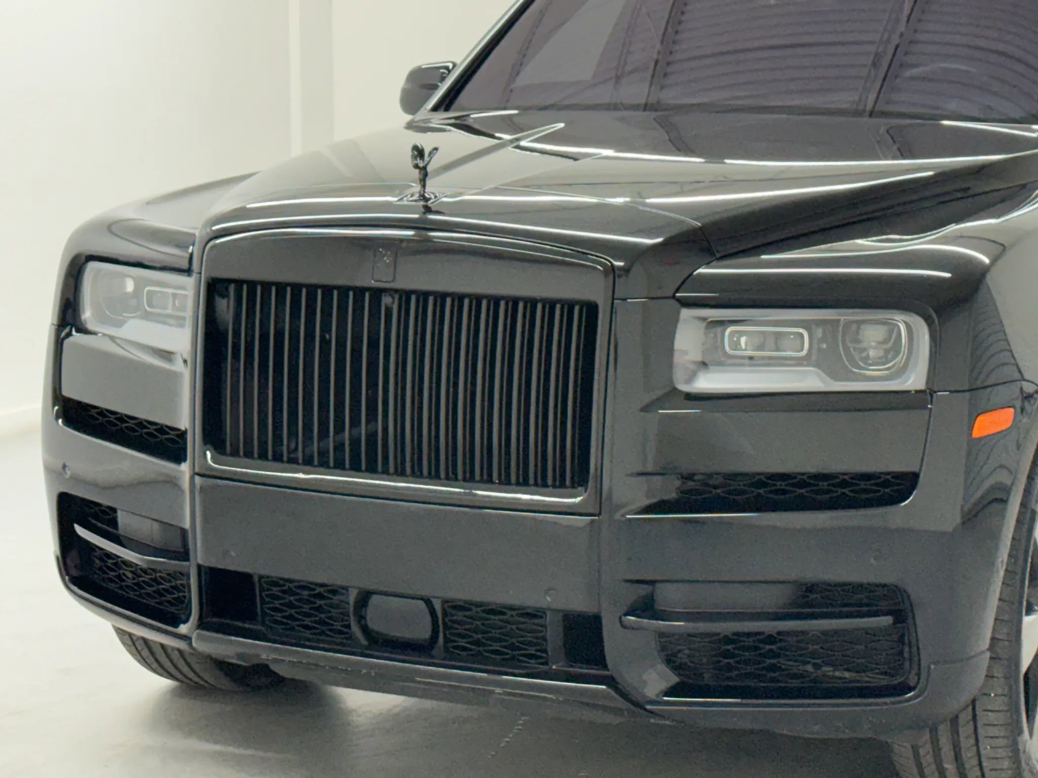 Used 2024 Rolls-Royce Cullinan image 54