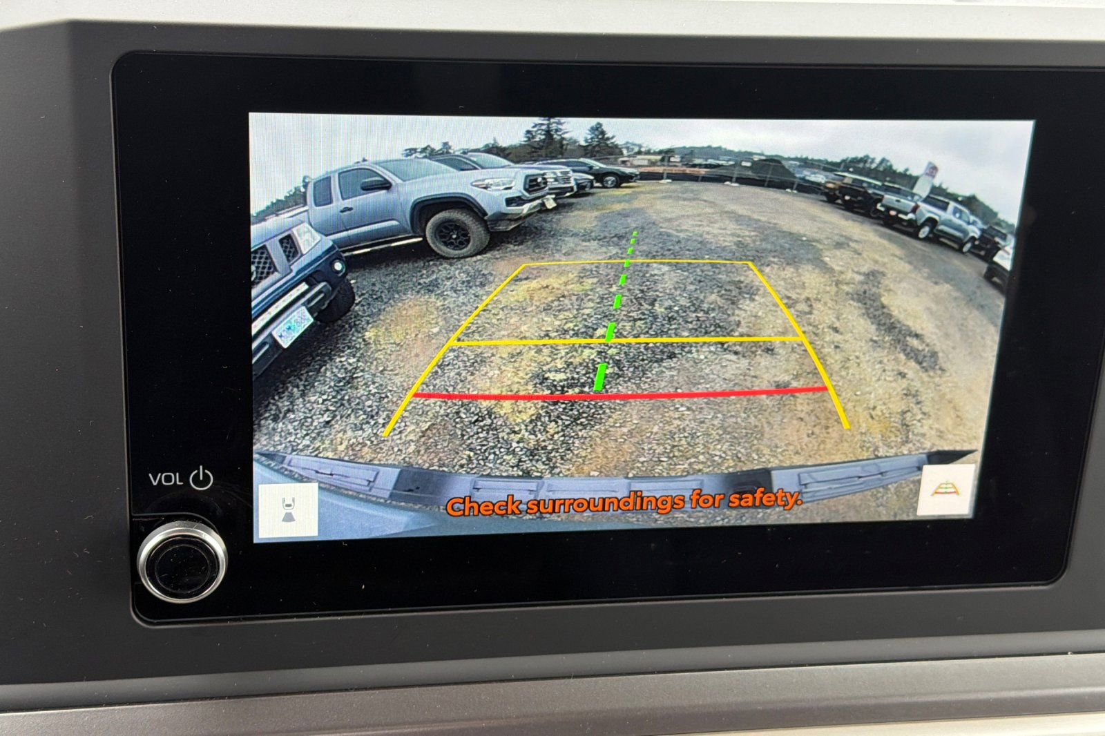 Used 2025 Toyota Tacoma TRD Sport AWD/4WD image 15