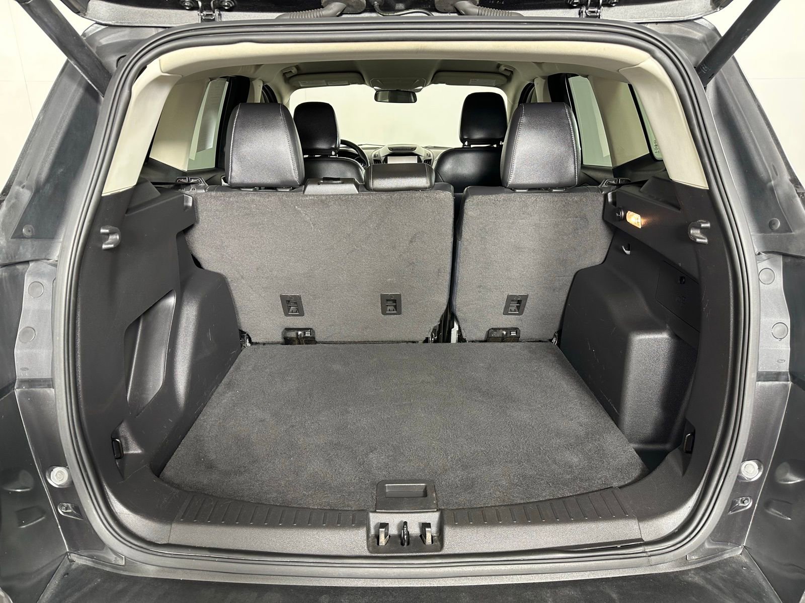 Used 2018 Ford Escape SEL image 26