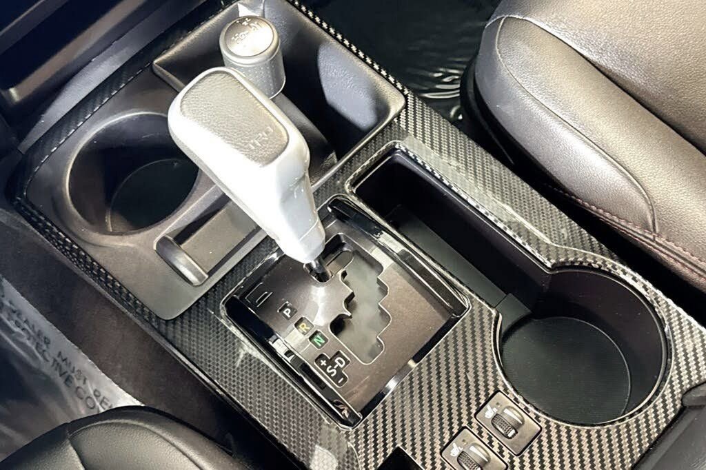 Used 2024 Toyota 4Runner TRD Off-Road Premium image 10