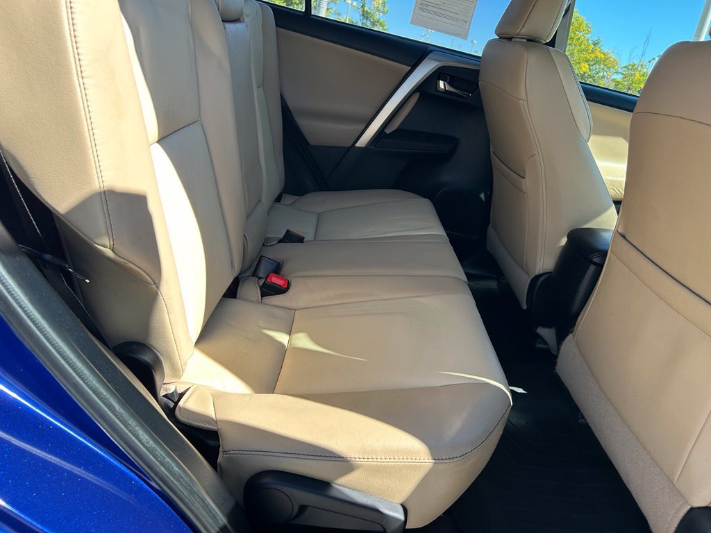 Used 2014 Toyota RAV4 Limited AWD/4WD image 28