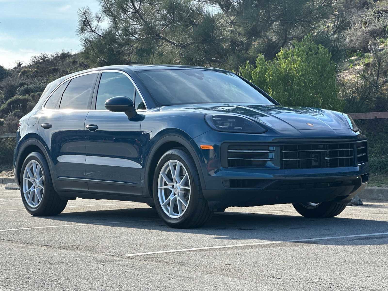Certified 2024 Porsche Cayenne S AWD/4WD image 10