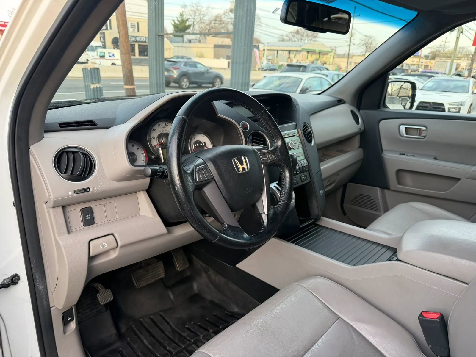 Used 2010 Honda Pilot EX-L image 12