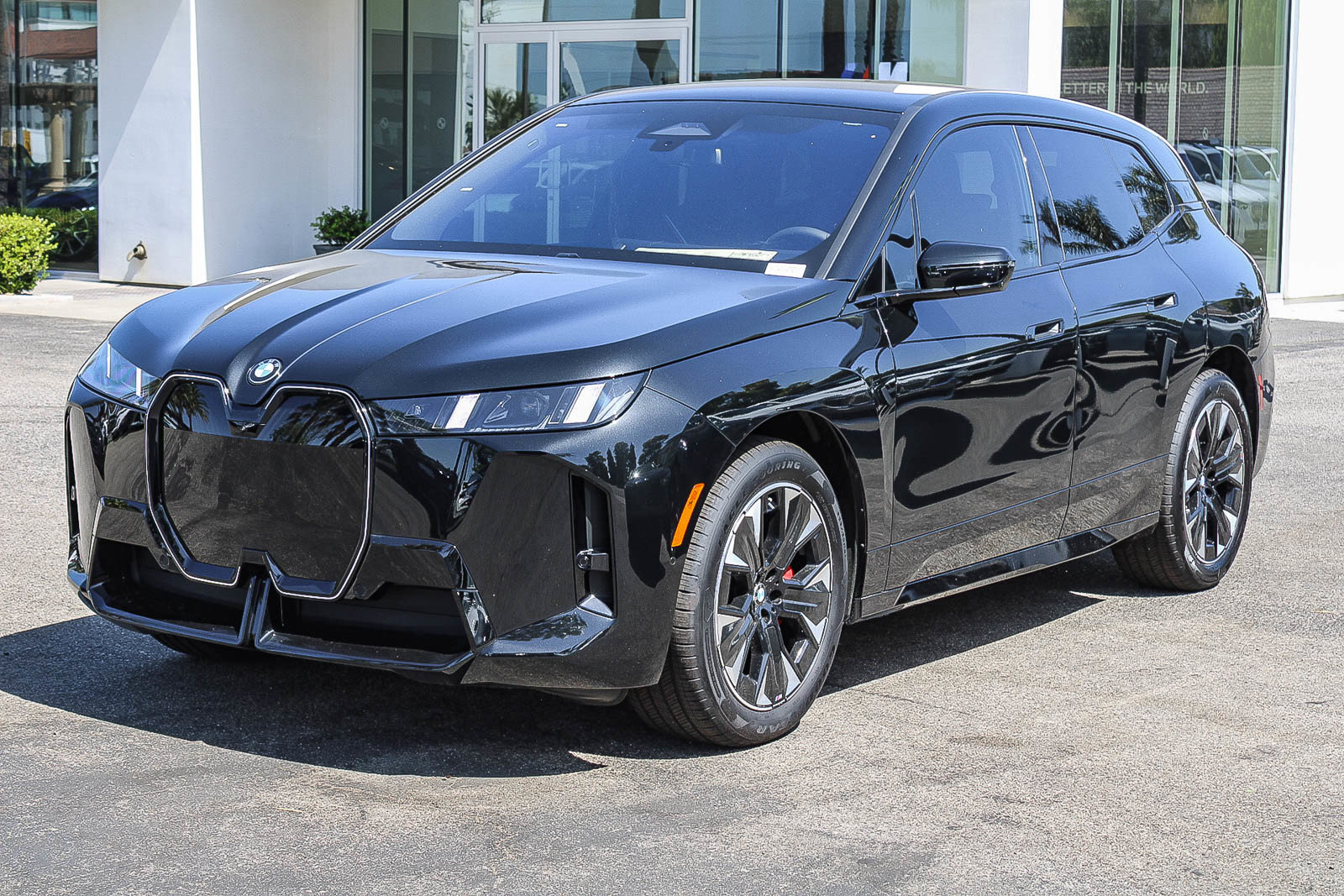 New 2026 BMW iX xDrive45 w/ M Sport Package AWD/4WD image 3