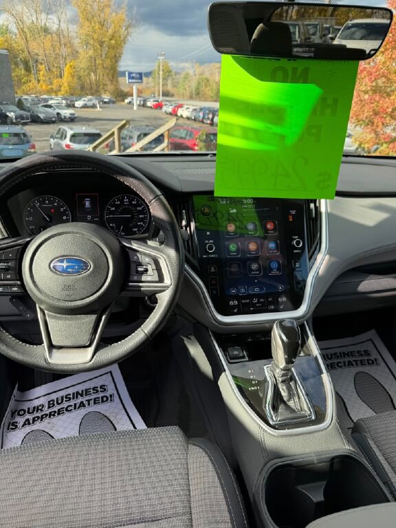 Used 2021 Subaru Outback Premium image 9