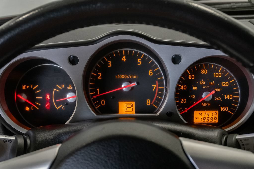 Used 2006 Nissan 350Z Grand Touring RWD image 14