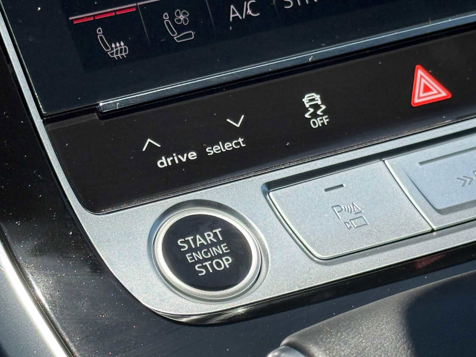 New 2025 Audi Q7 3.0T Prestige image 27