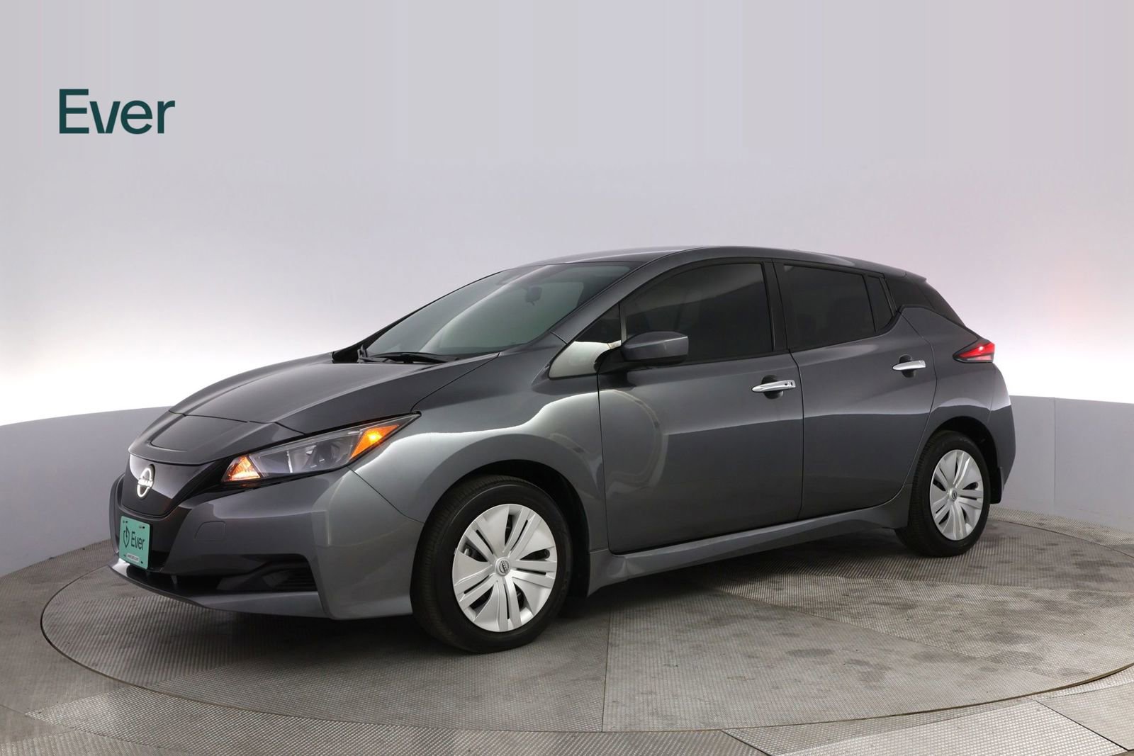 Used 2025 Nissan Leaf S image 18