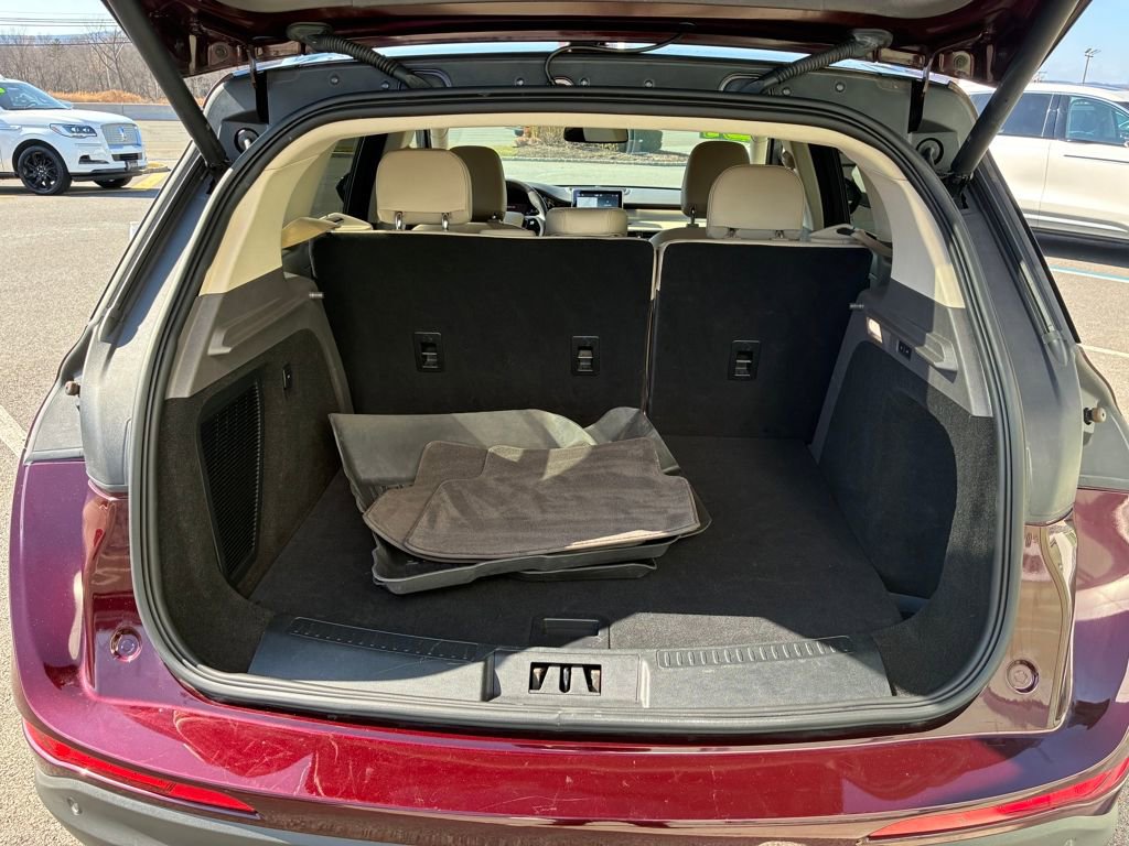 Certified 2021 Lincoln Corsair AWD w/ Equipment Group 101A image 5