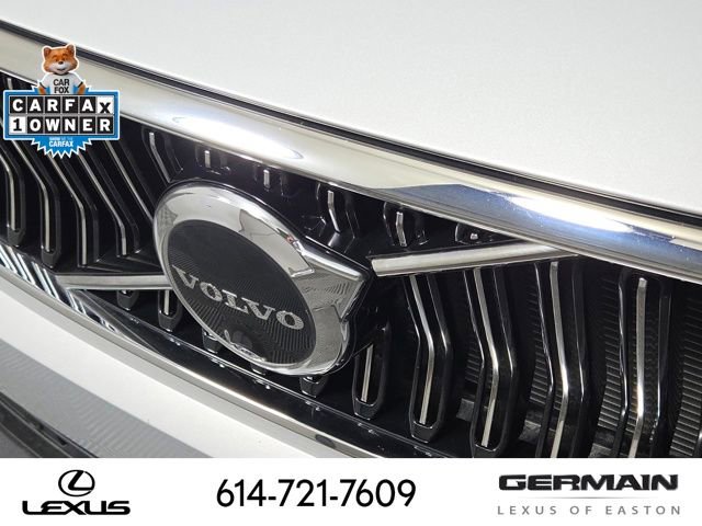 Used 2025 Volvo XC40 B5 Plus image 14