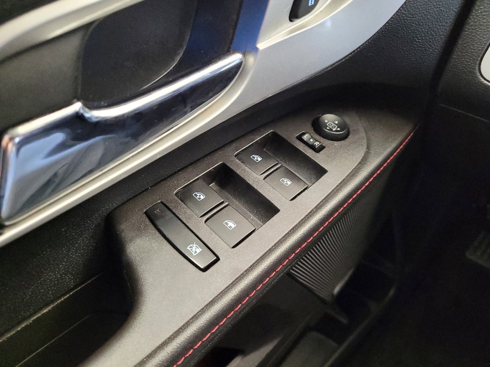 Used 2015 Chevrolet Equinox LTZ image 27