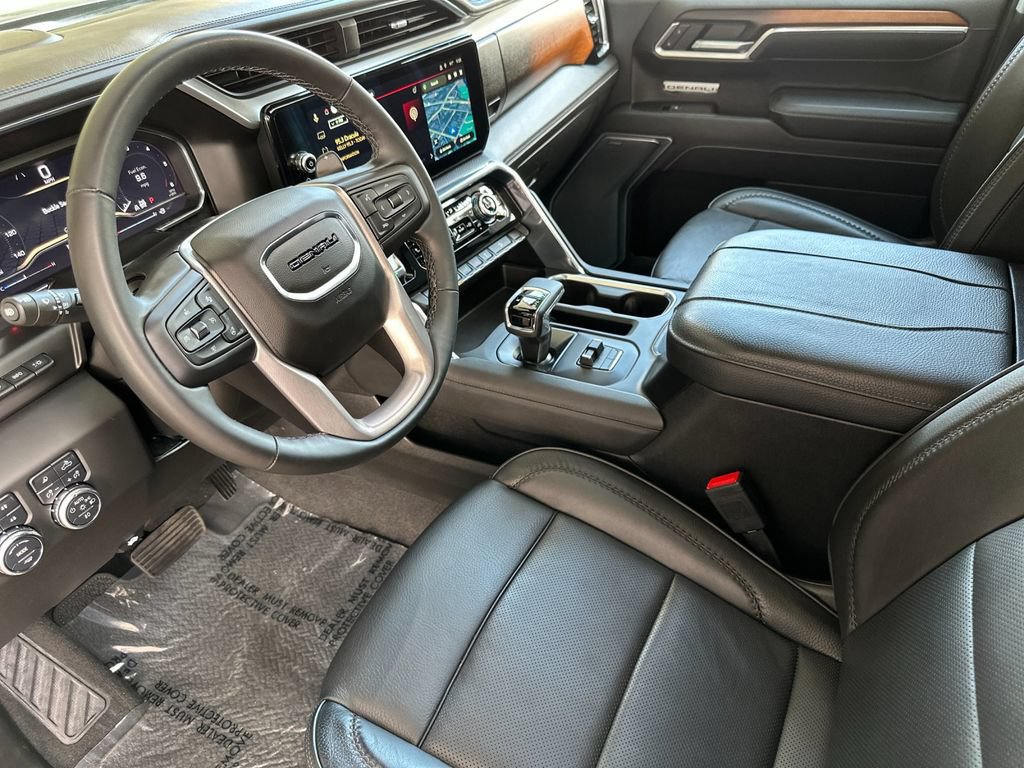 Used 2025 GMC Sierra 1500 Denali w/ Denali Reserve Package AWD/4WD image 9
