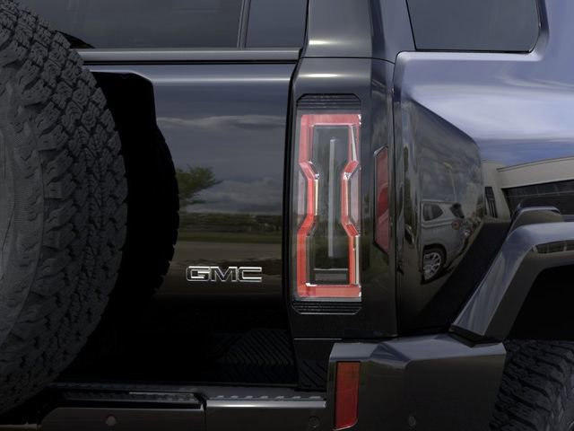 New 2026 GMC Hummer EV SUV w/ LPO, Dark Essentials Package AWD/4WD image 11