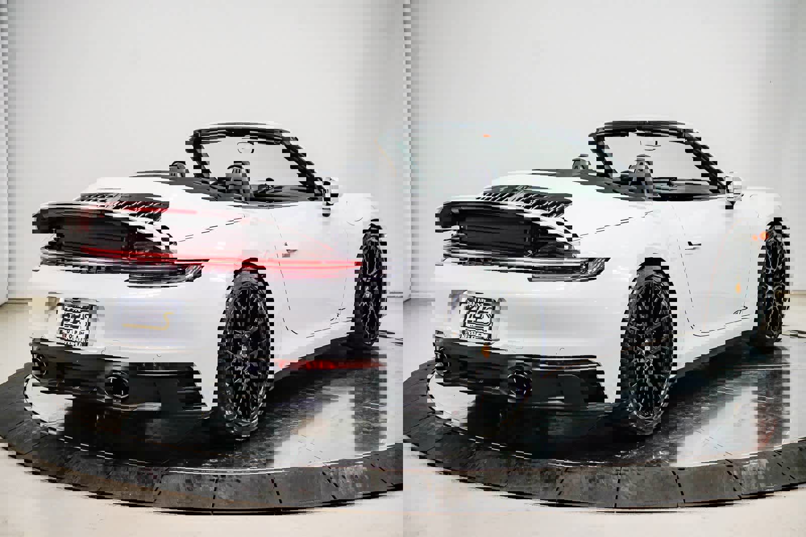 Used 2022 Porsche 911 Carrera GTS image 4