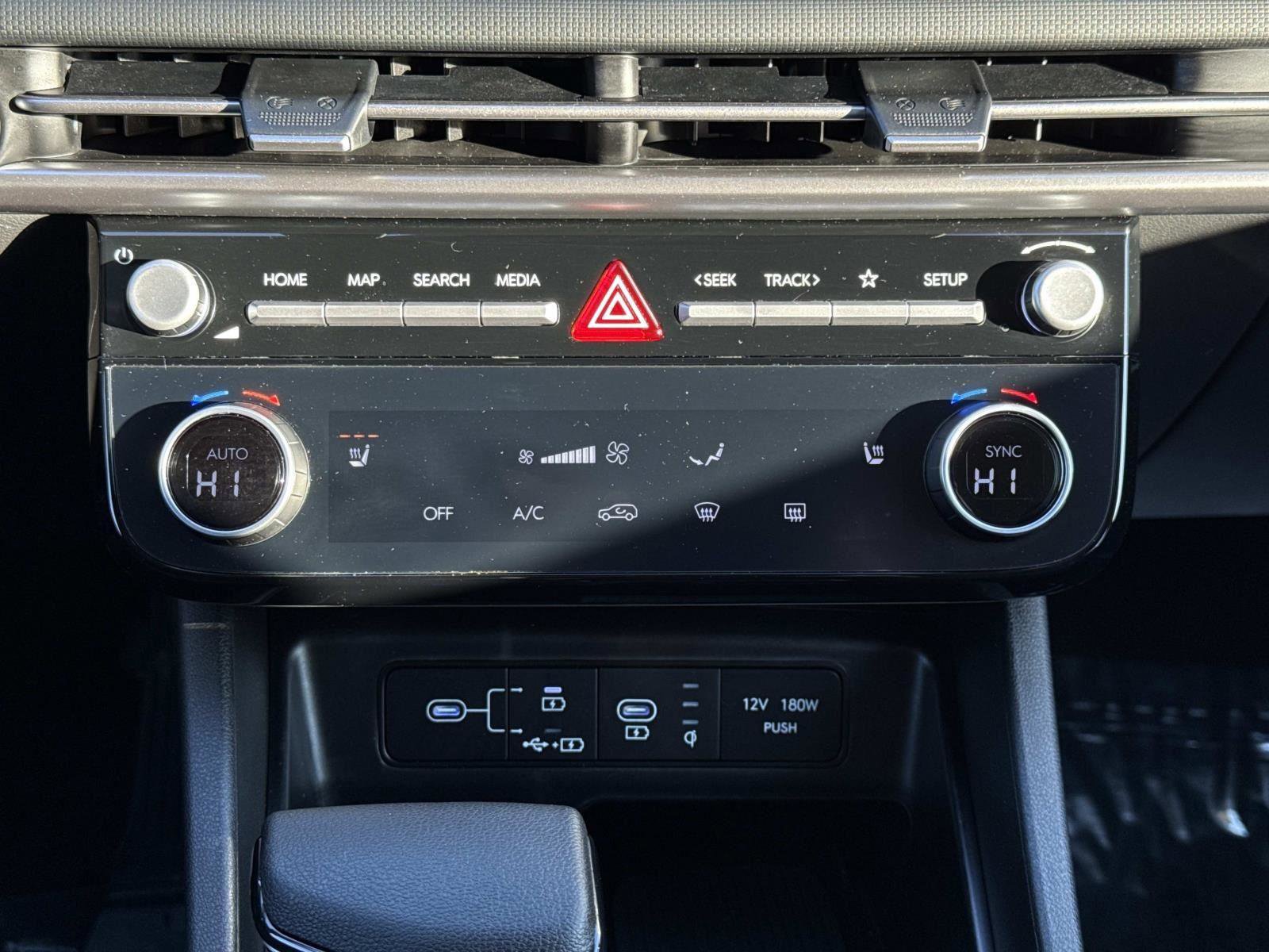 Certified 2025 Hyundai Tucson SEL image 6