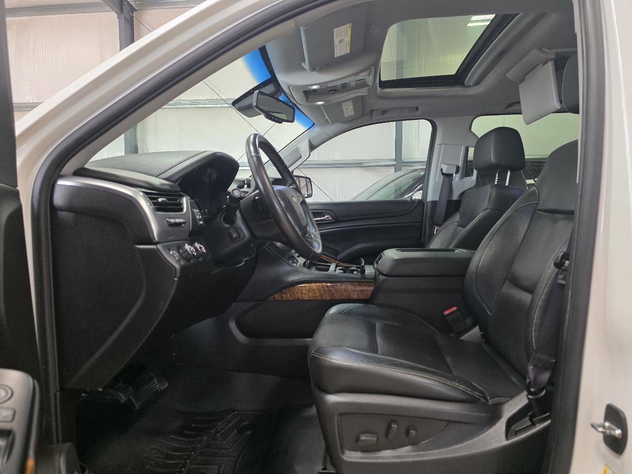 Used 2016 Chevrolet Suburban LTZ AWD/4WD image 9