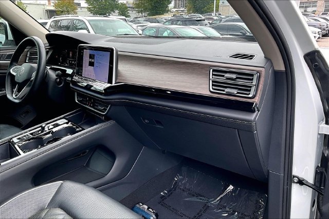 Used 2024 Volkswagen Atlas SEL Premium R-Line AWD/4WD image 15