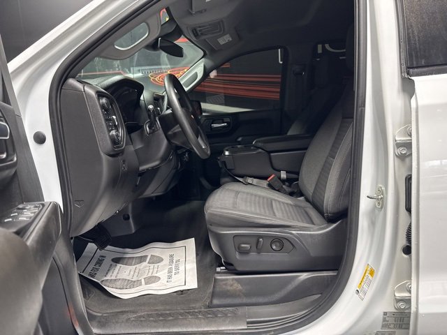 Used 2023 Chevrolet Silverado 1500 Custom image 5