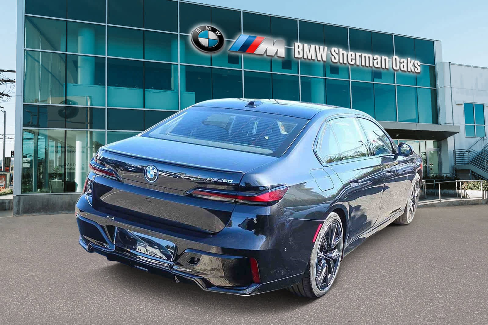 New 2026 BMW i7 eDrive50 w/ M Sport Package image 4