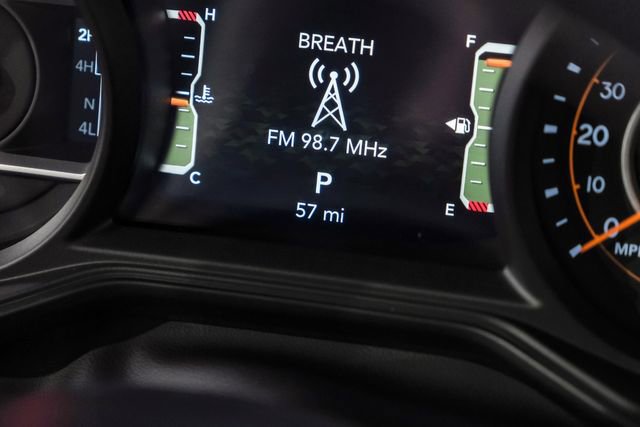 Used 2025 Jeep Gladiator Rubicon w/ Safety Group AWD/4WD image 57