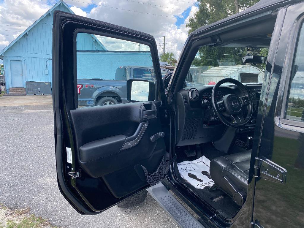 Used 2011 Jeep Wrangler Unlimited Sport AWD/4WD image 13