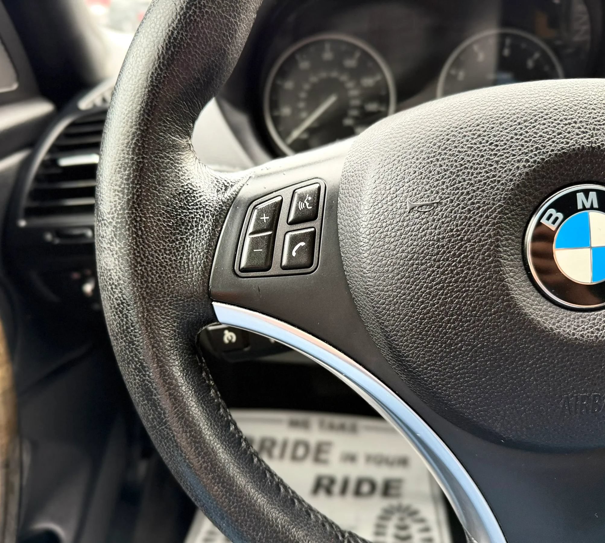 Used 2011 BMW 128i Convertible RWD image 20
