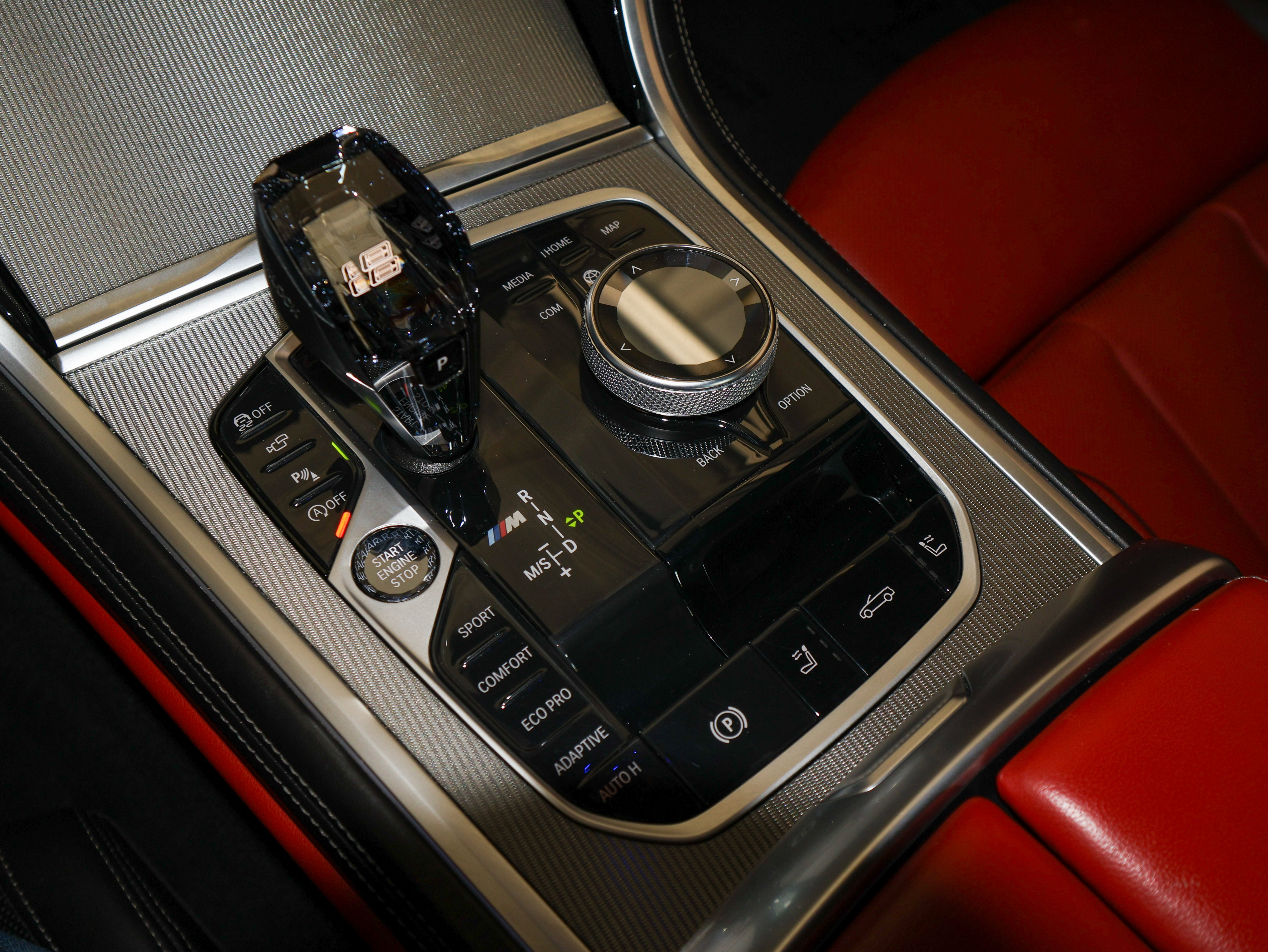 Used 2021 BMW M850i xDrive Convertible w/ Driving Assistance Package image 36