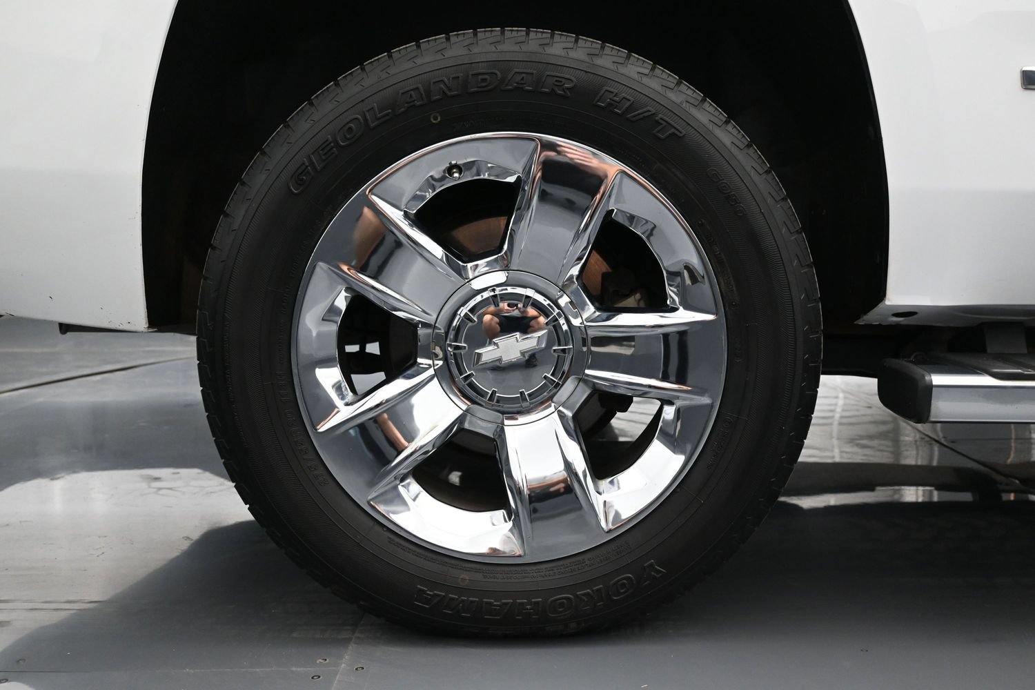 Used 2016 Chevrolet Tahoe LT w/ LT Signature Package RWD image 18