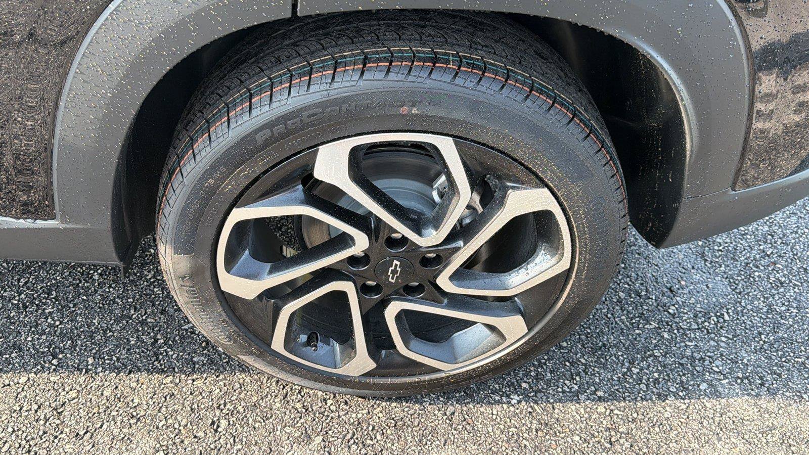 New 2026 Chevrolet Trax RS w/ Sunroof Package FWD image 14