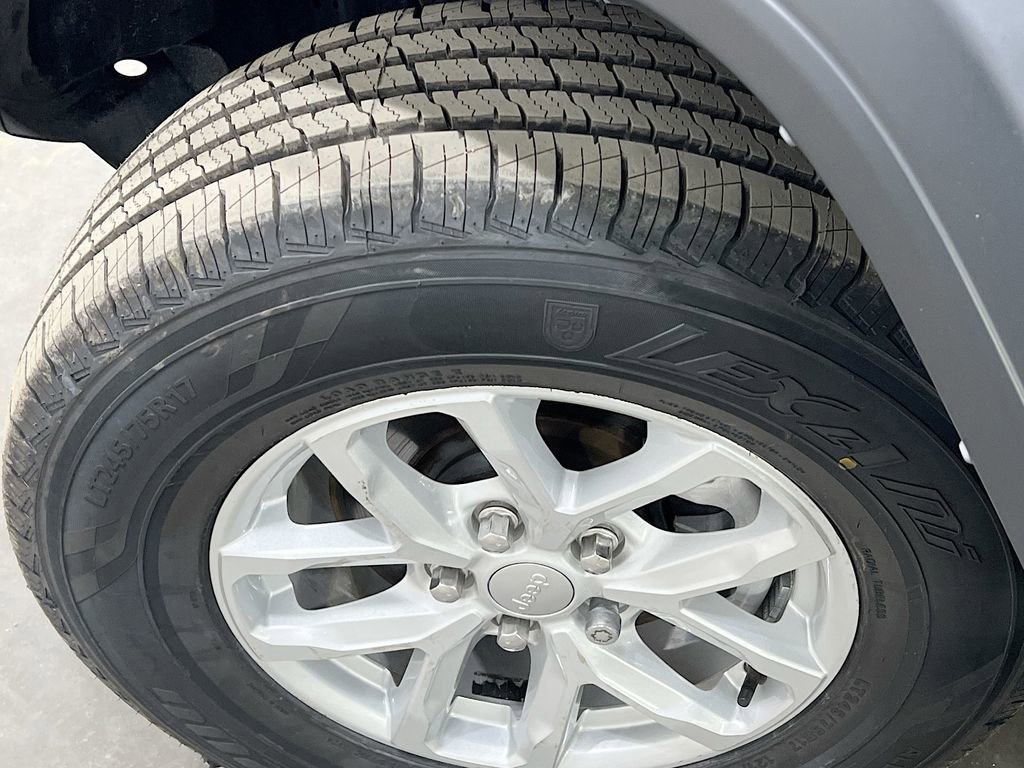 Used 2023 Jeep Wrangler Sport S image 38