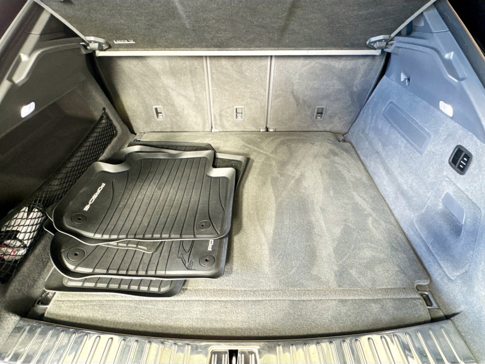 Certified 2022 Porsche Cayenne S image 22