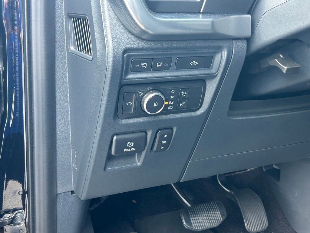 Used 2022 Ford F150 Lariat AWD/4WD image 38