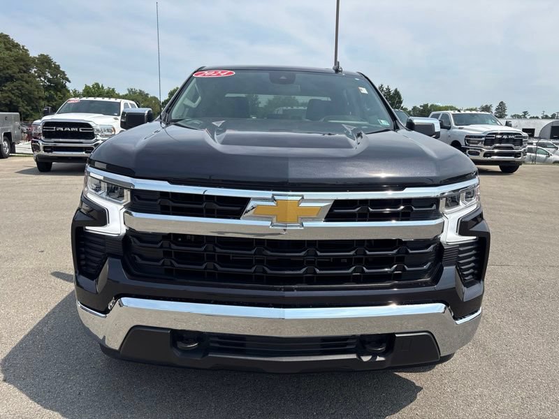 Used 2024 Chevrolet Silverado 1500 LT AWD/4WD image 8