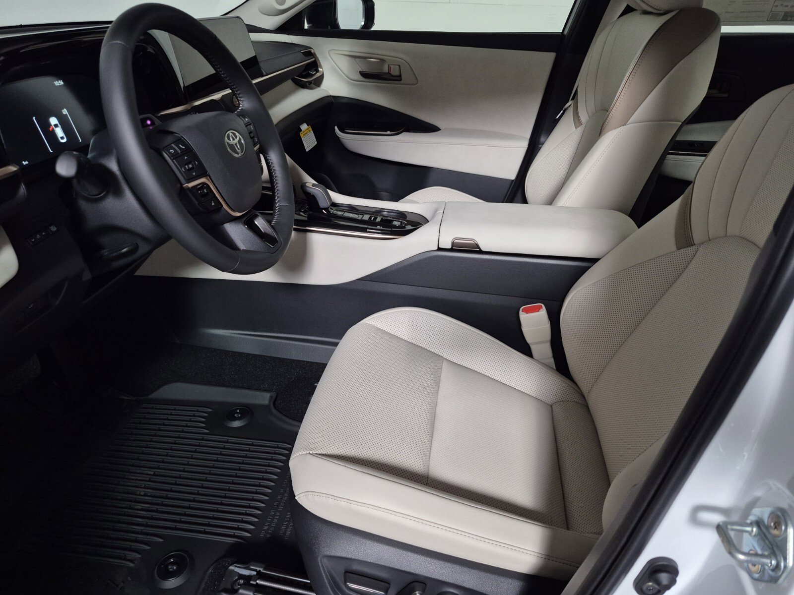 New 2026 Toyota Crown Limited image 9