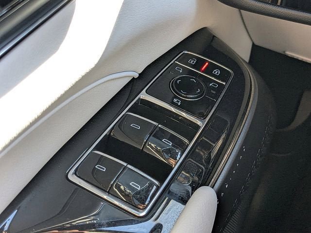 New 2026 Cadillac Lyriq Luxury RWD image 21