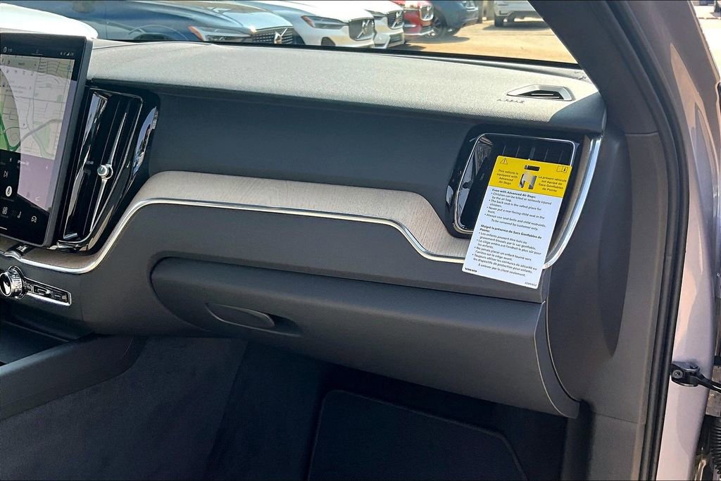 New 2026 Volvo XC60 B5 Plus w/ Protection Package Premier AWD/4WD image 18