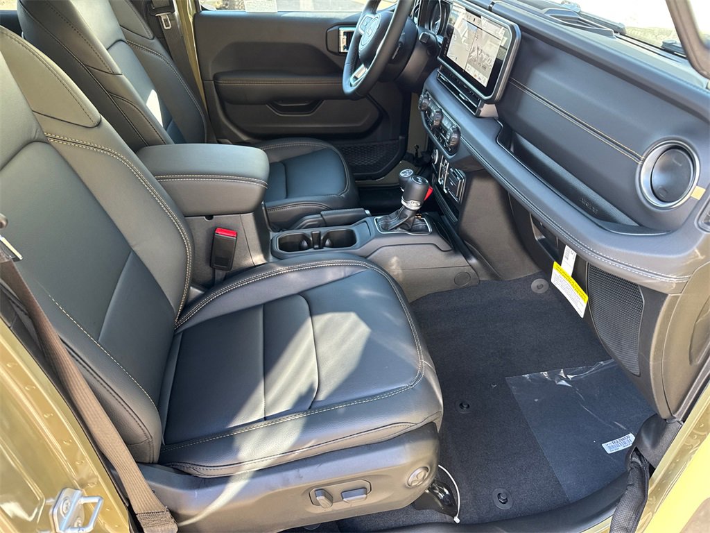 New 2025 Jeep Wrangler Unlimited Sahara image 18