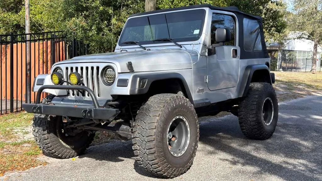 Used 2004 Jeep Wrangler X w/ Full Face Tire & Wheel Group
