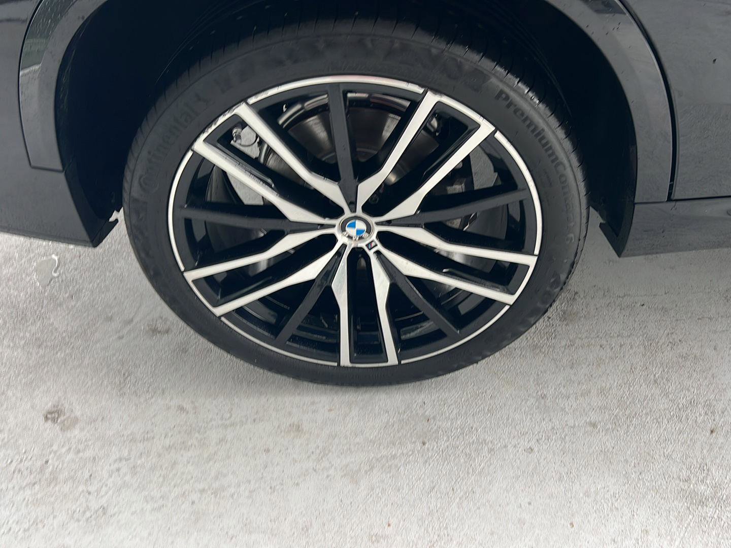 Certified 2022 BMW X5 xDrive40i w/ M Sport Package image 40