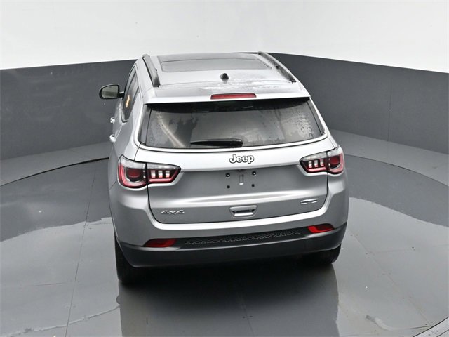 Used 2022 Jeep Compass Latitude w/ Sun and Sound Group image 25