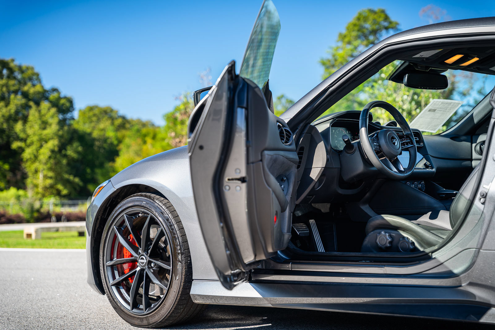 Used 2025 Nissan Z Performance w/ Floor Mat Package RWD image 9