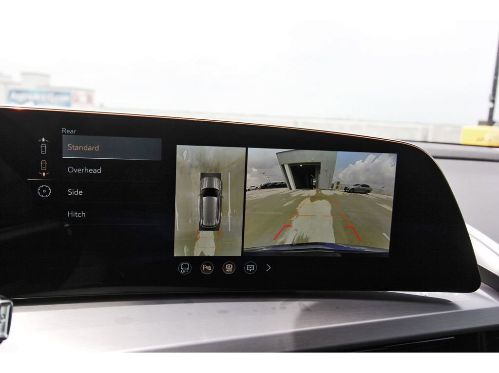 New 2026 Cadillac Vistiq Sport image 17