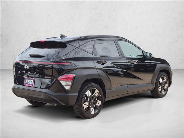 Used 2025 Hyundai Kona SEL FWD image 5
