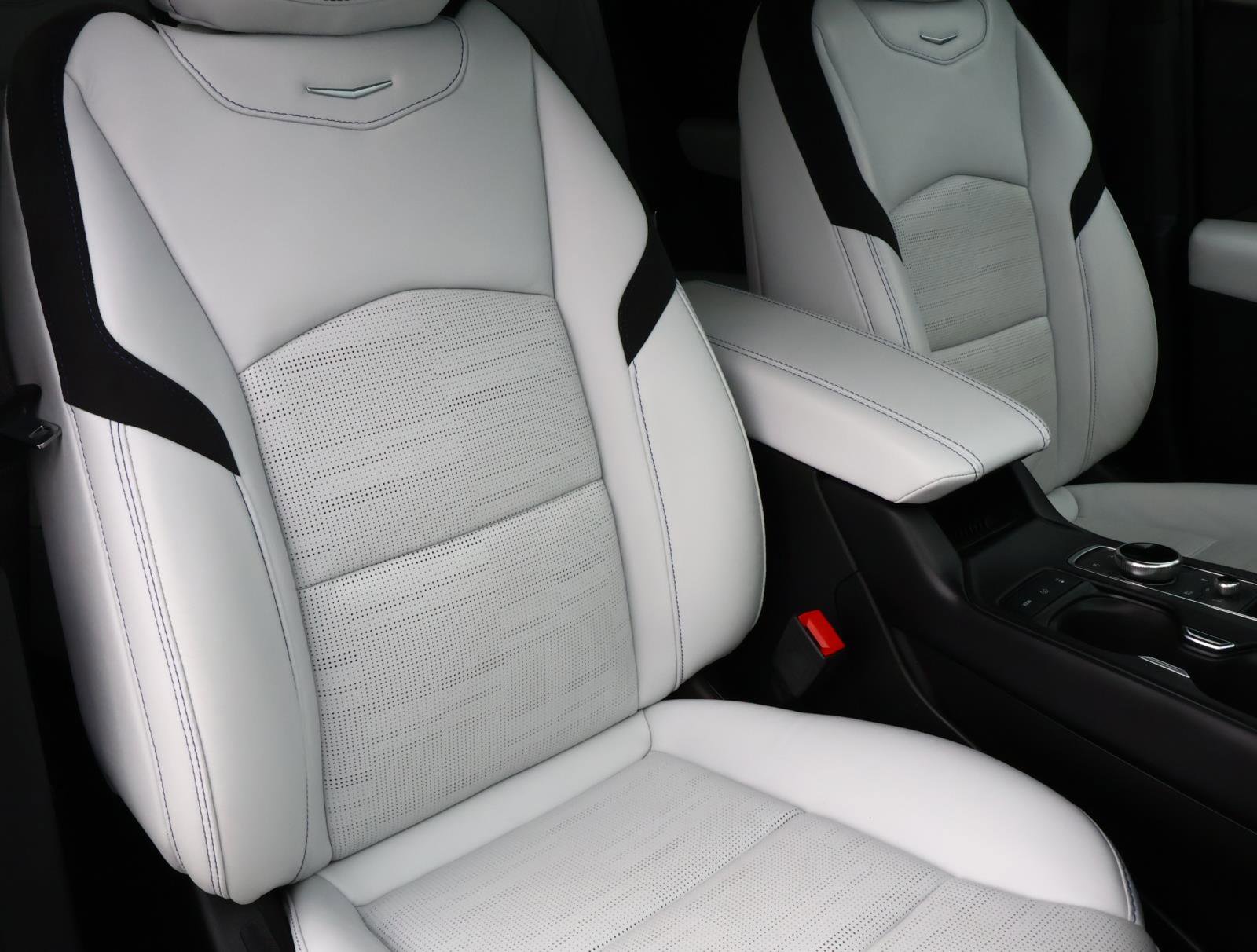 Certified 2024 Cadillac XT4 Sport image 22