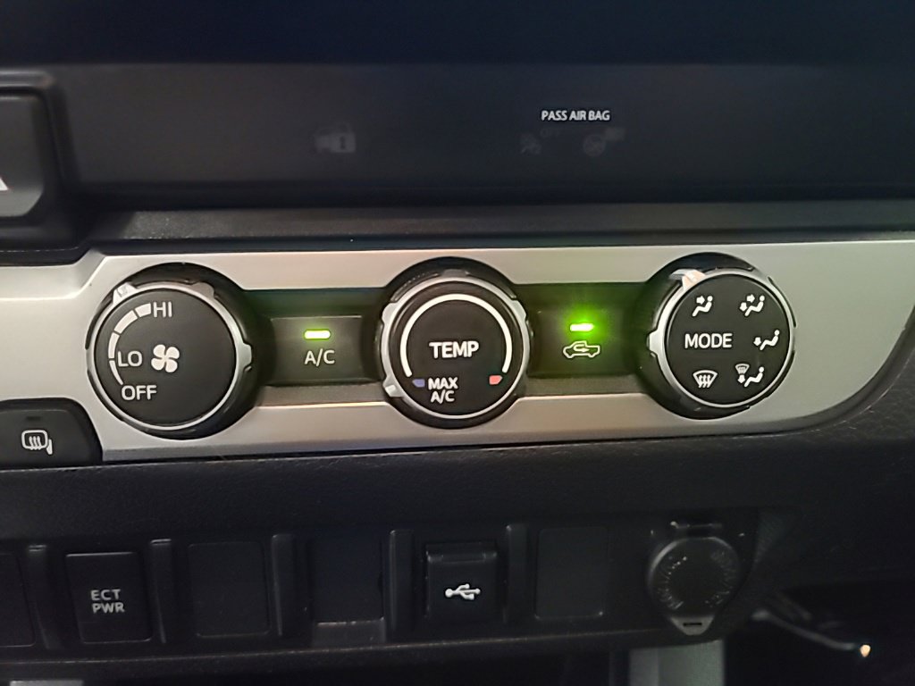Used 2023 Toyota Tacoma SR w/ SR Convenience Package RWD image 31