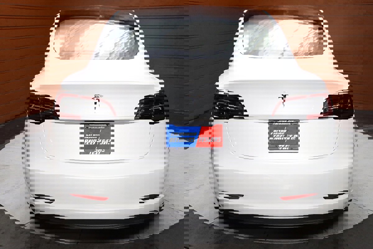 Used 2023 Tesla Model 3 Standard Range RWD image 11