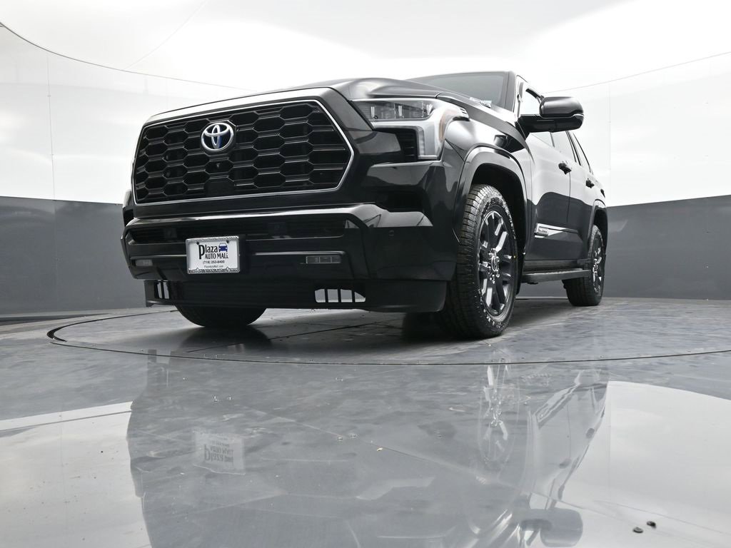 Certified 2023 Toyota Sequoia Platinum image 28