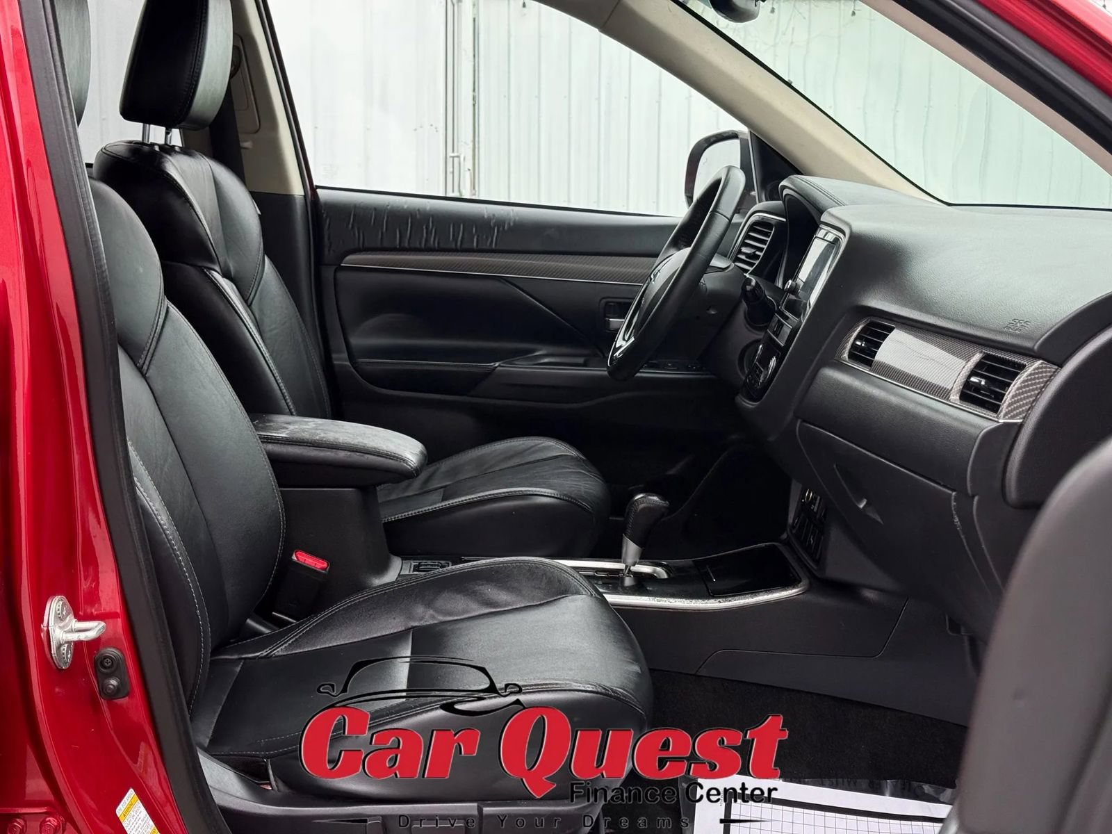 Used 2019 Mitsubishi Outlander SEL AWD/4WD image 17