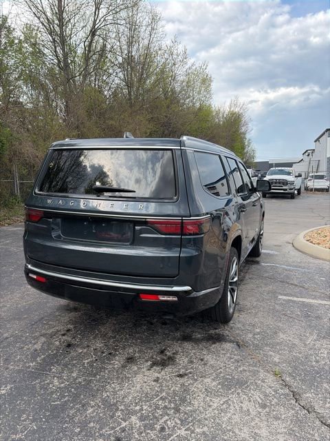 Used 2025 Jeep Wagoneer Series III w/ Premium Group I image 7